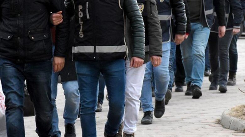 Türkiyənin 33 şəhərində İŞİD üzvlərinə qarşı əməliyyat: 147 nəfər qandallanıb