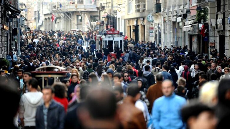 Türkiyənin əhalisi 85 milyon 372 mini ötüb