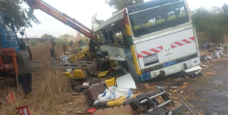 Avtobus qəzasında 45 nəfər həyatını itirib  
