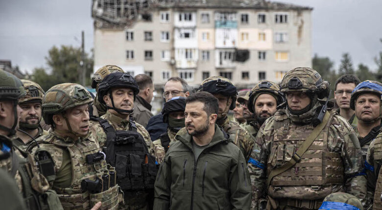 Ukrayna ordusu geri çəkilir