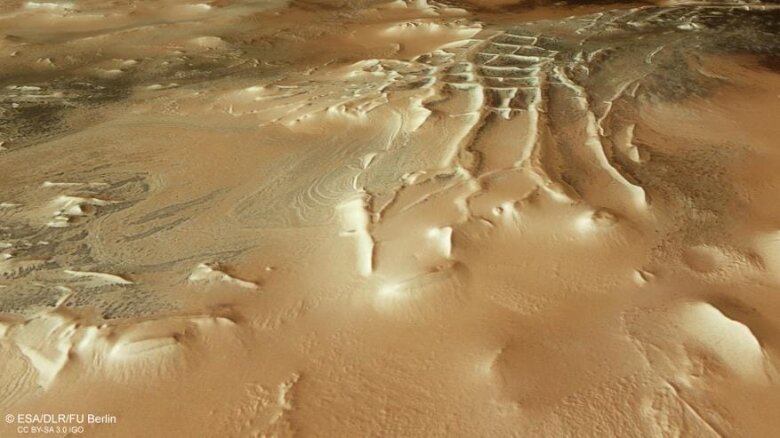 Marsdakı "hörümçək sürüsü"nün sirri açılıb  - Fotolar