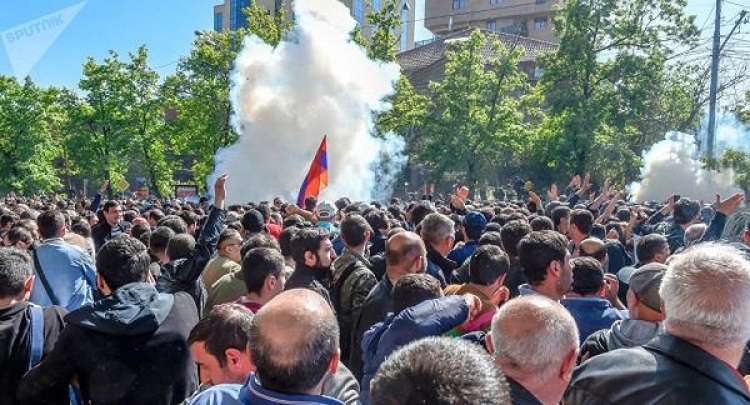 Ermənistanda itaətsizlik aksiyaları başlayır  - Video