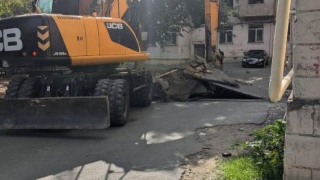 Bakının Nizami rayonunda tikinti özbaşınalığına etiraz böyüyür