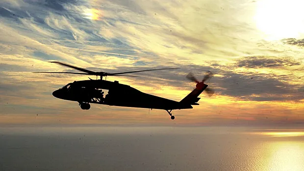 Göyərtəsində üç nəfərin olduğu helikopter qəzaya uğrayıb