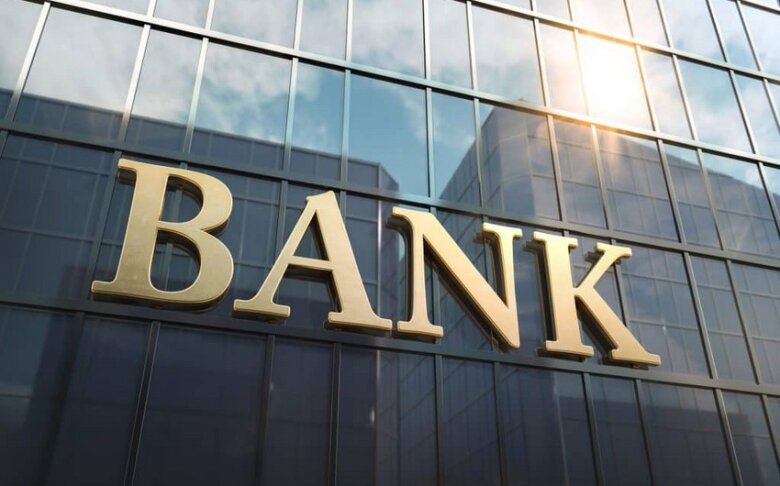 Bağlanmış bankların əmlakları hərraca çıxarılıb