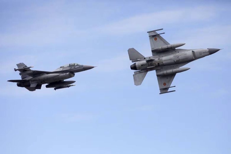 Norveç Rumıniyaya daha üç F-16 təyyarəsi göndərib