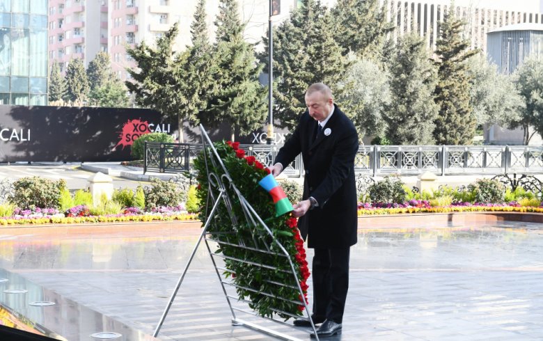 Prezident və xanımı “Ana harayı” abidəsini ziyarət edib