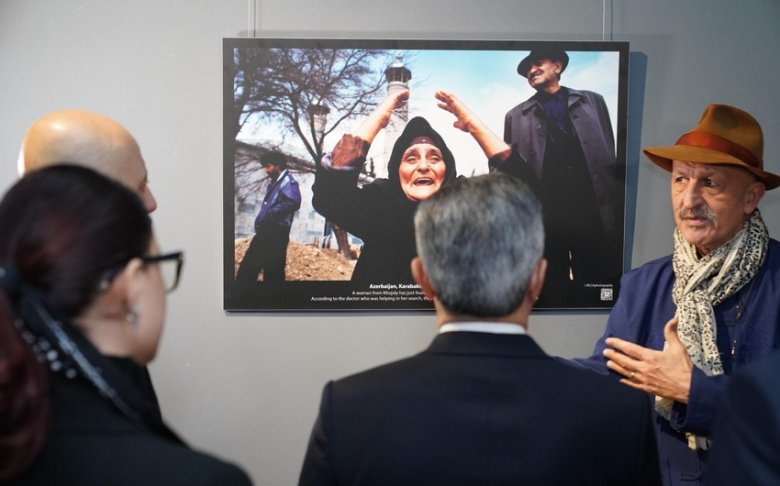 Reza Deqatinin “Xocalı-Yaralı ruhlar” adlı sərgisi açılıb