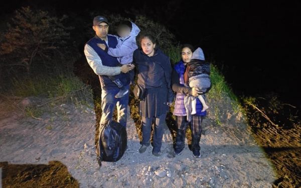 Dövlət sərhədini pozanlar çayda boğulmaq təhlükəsiylə üzləşiblər