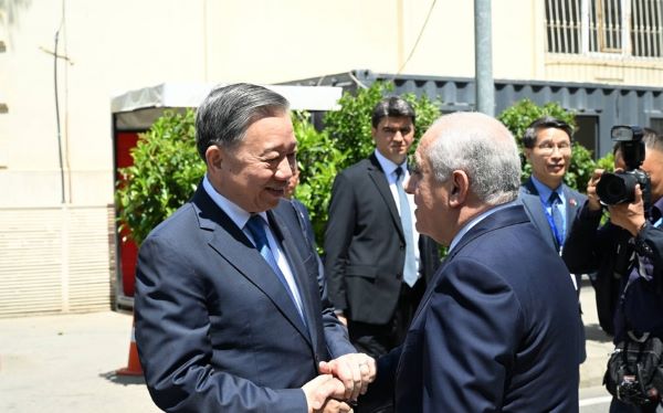Əli Əsədovla To Lam arasında görüş olub