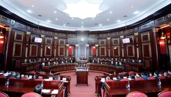 Ali Məhkəmə əsassız varlanma ilə bağlı vahid məhkəmə təcrübəsi qəbul edib