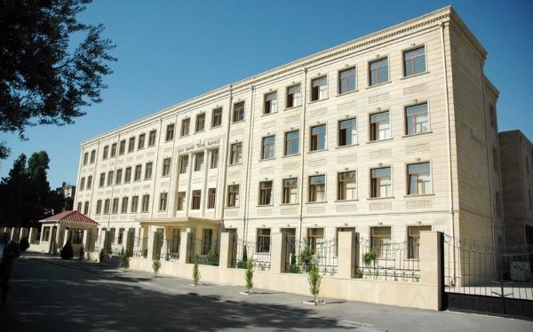 207 nömrəli məktəbdə 150 manatdan pul yığılması iddiası araşdırılır