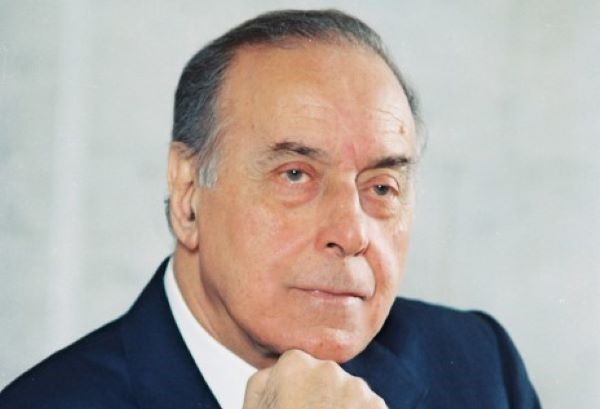 Konstitusiya və suverenlik: Heydər Əliyev siyasi irsinin təməl sütunları