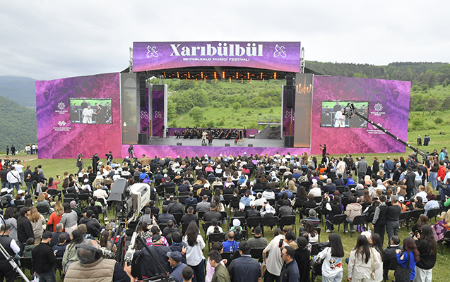 “Xarıbülbül” Beynəlxalq Musiqi Festivalı başa çatıb