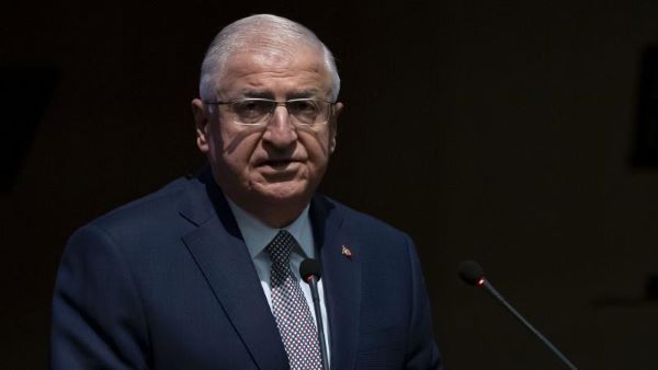 Yaşar Gülər Fəxri və Şəhidlər xiyabanını, Türk şəhidliyi abidəsini ziyarət edib