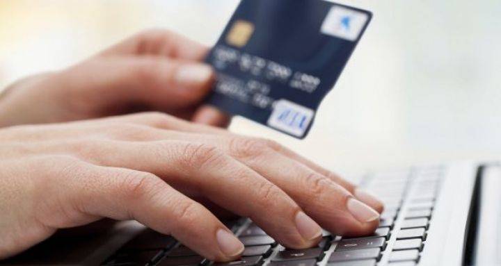 Dünən bank kartlarından 20 min manat oğurlanıb