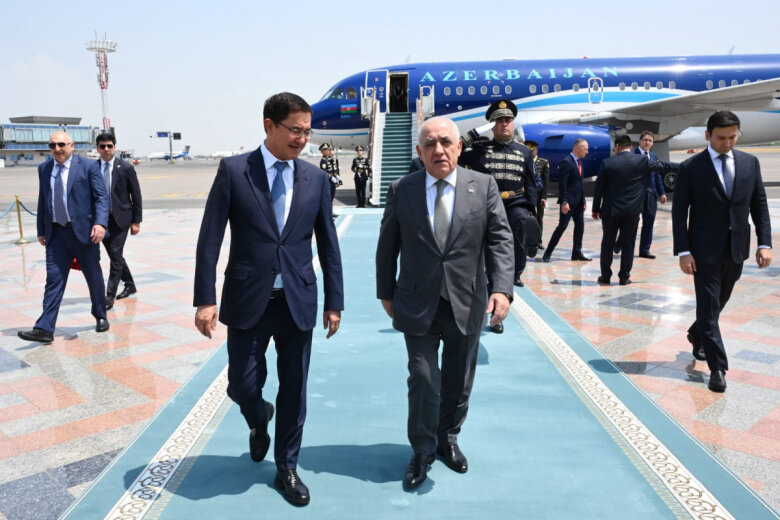 Əli Əsədov Özbəkistanda səfərdədir