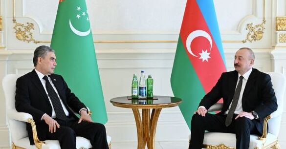 İlham Əliyev Qurbanqulu Berdiməhəmmədovla görüşüb