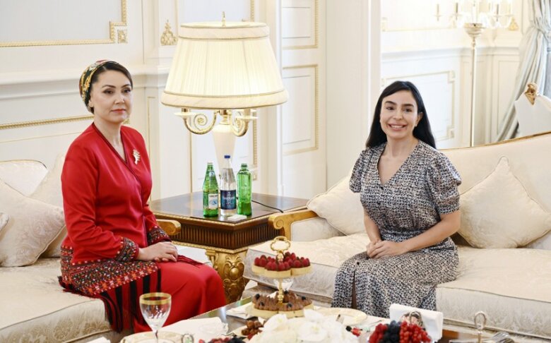 Leyla Əliyeva Berdiməhəmmədovun qızı ilə görüşüb