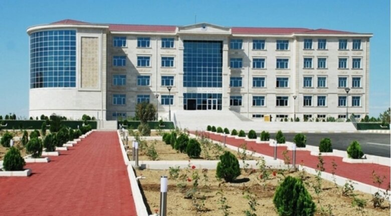 Universitetdə biabırçılıq: tələbələrə qiymət qarşılığında cinsi əlaqə təklif olunub