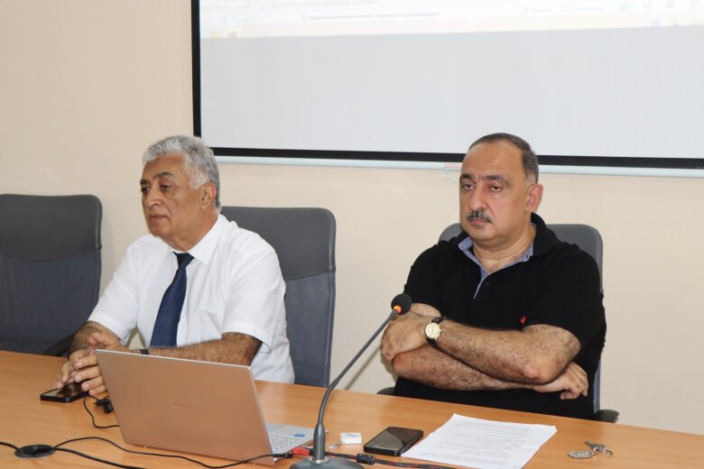 Qərbi Azərbaycana qayıdışın hüquqi əsasları müzakirə olunub