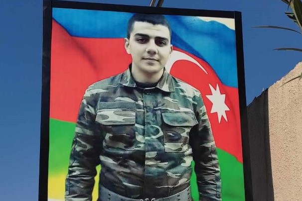 Bakıda şəhidin adını daşıyan küçənin sakinləri imdad diləyir