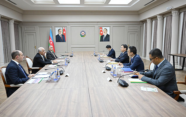 Əli Əsədov Çinin korporasiya prezidenti ilə görüşüb