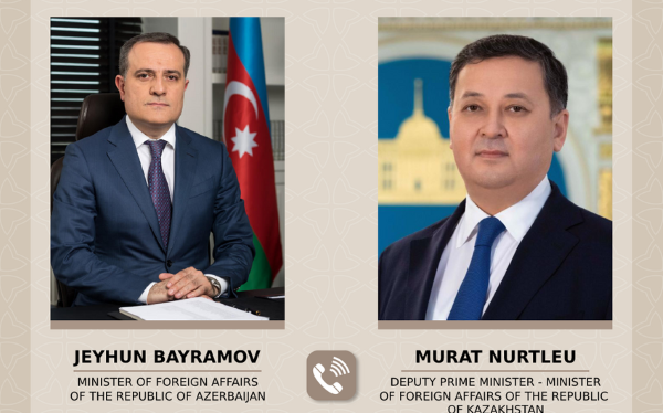 Ceyhun Bayramov Qazaxıstan XİN başçısı ilə telefonda müzakirə aparıb