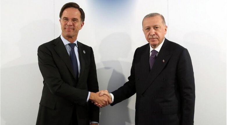 Ərdoğan və Rutte təhlükəsizlik təminatlarını müzakirə ediblər