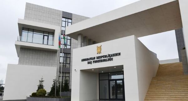 Bakıda gecəyarısı qətl: 35 yaşlı şəxsi doğrayıblar