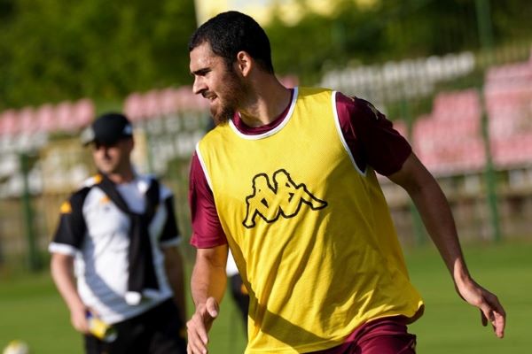 "Neftçi" Ramil Şeydayevlə yollarını ayırıb
