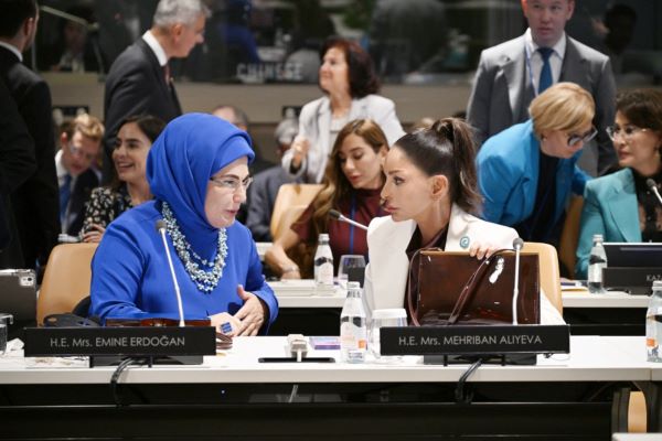 Mehriban Əliyeva BMT Baş Assambleyası çərçivəsində xüsusi sessiyada iştirak edib