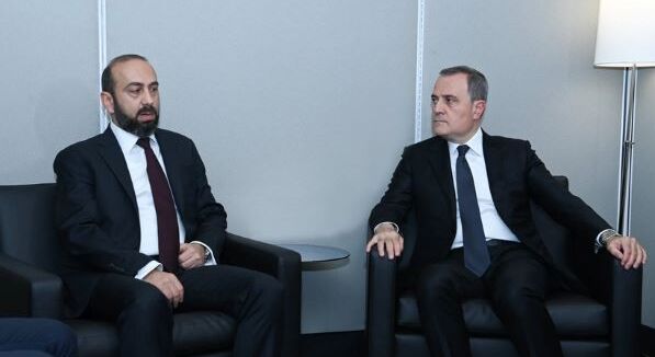 Ceyhun Bayramovla Ararat Mirzoyan ABŞ-da görüşüblər