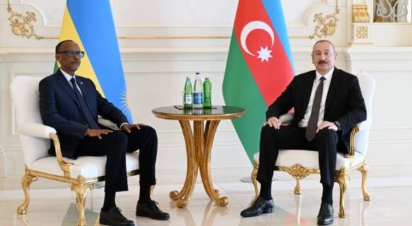 İlham Əliyev Ruanda prezidenti ilə görüşüb - (Yenilənib)