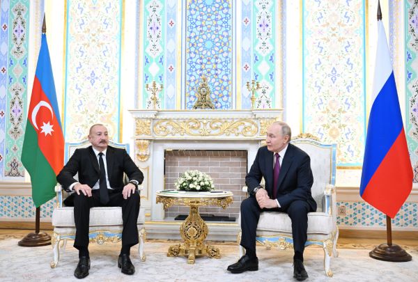 Putin: "Təyyarə qəzasının səbəblərinin araşdırılmasına hər cür yardım göstərilir"