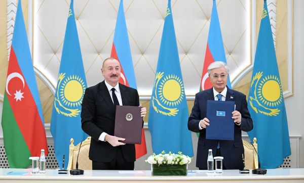 Əliyev və Tokayev "Alem.ai" Beynəlxalq Süni İntellekt Mərkəzində olublar