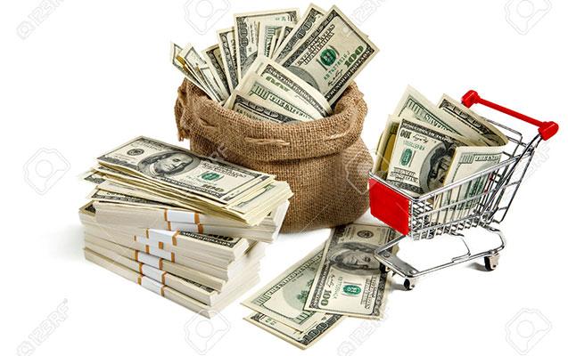 Ticarət müharibəsi dolları ucuzlaşdırır