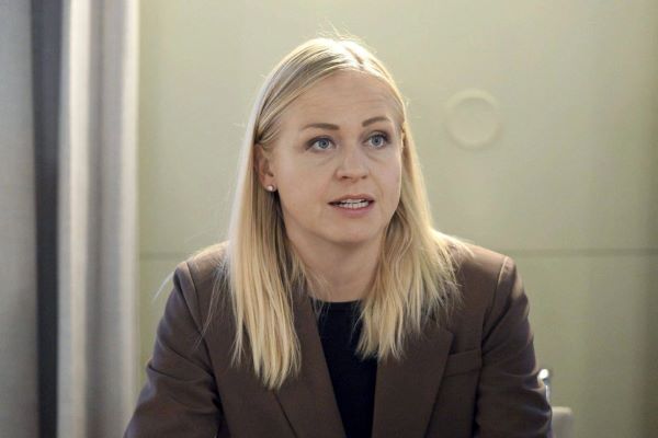 Elina Valtonenin Azərbaycana səfəri təxirə salınıb