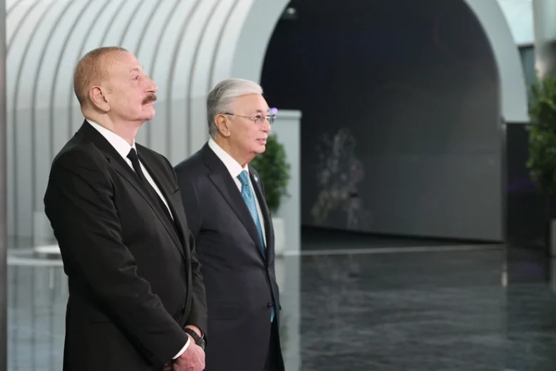 İlham Əliyev Tokayevi Azərbaycana dəvət edib