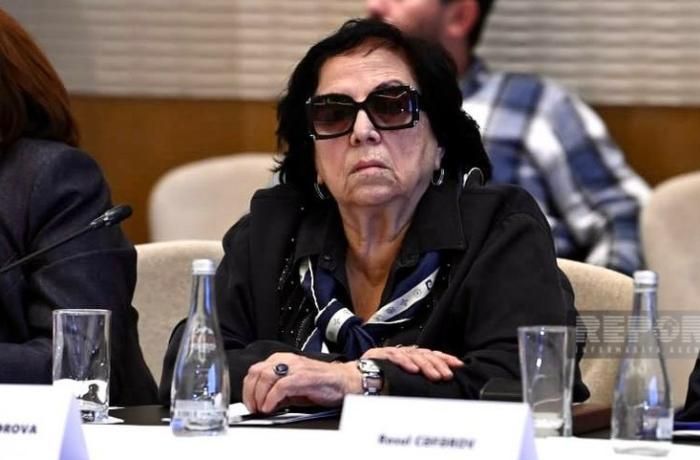 Novella Cəfəroğlu: "Mən “vurulan” adamın arxasınca danışmamışam"