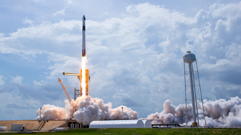 "SpaceX" 10 000-ci peykini orbitə çıxardıb