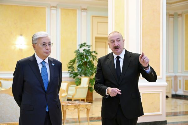 İlham Əliyev: "Ermənistana yük tranziti ilə bağlı məhdudiyyətlər aradan qaldırılıb"