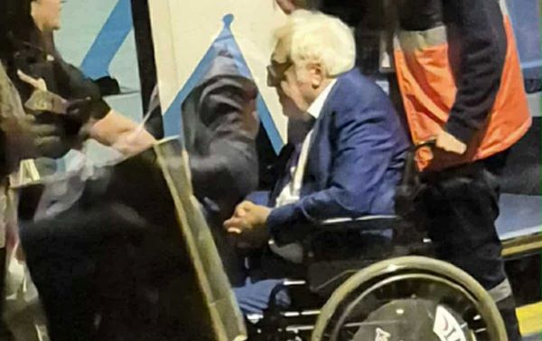 Anardan yayılan fotosuna reaksiya: "Hansı klinikadır, heç xatırlamıram"