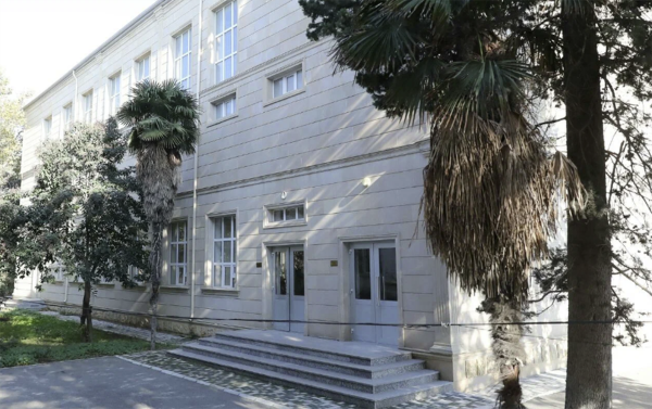 68 nömrəli tam orta məktəb söküləcək