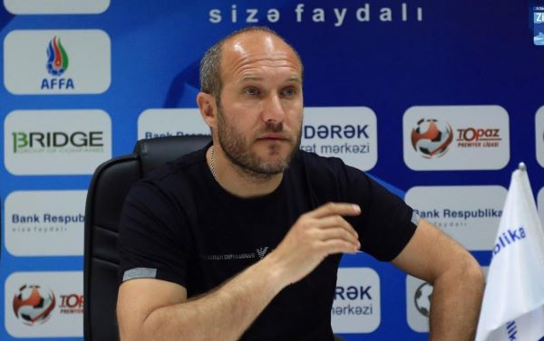 Baş məşqçi: “İstefa verməmişəm”