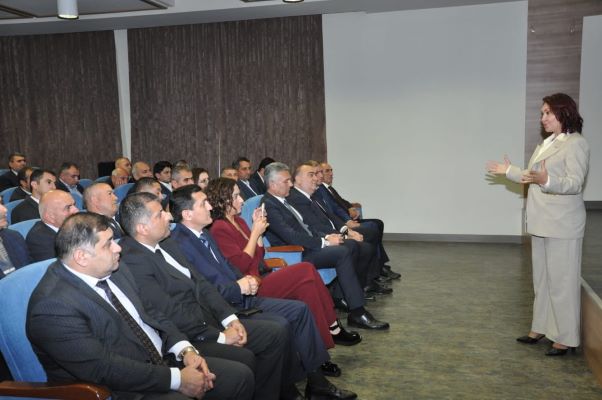 "Gözümün nuru - Vətən" filmini təqdim ediblər