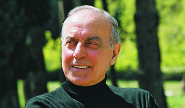 Ümummilli Liderin vəfatından 22 il ötür