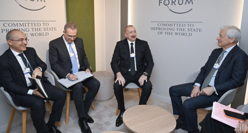 İlham Əliyev Davosda görüşlərini davam etdirir