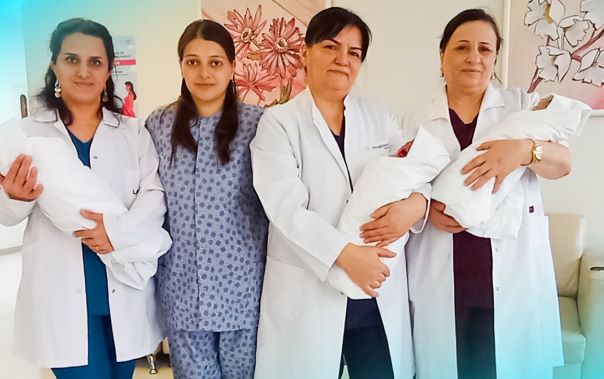 İkiuşaqlı ana üçəm dünyaya gətirib