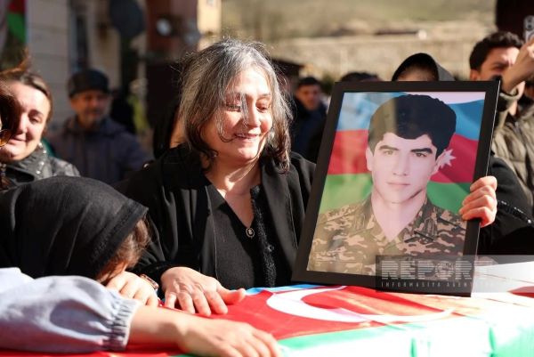 Şəhid Rafiq Hüseynovla vida mərasimi keçirilib